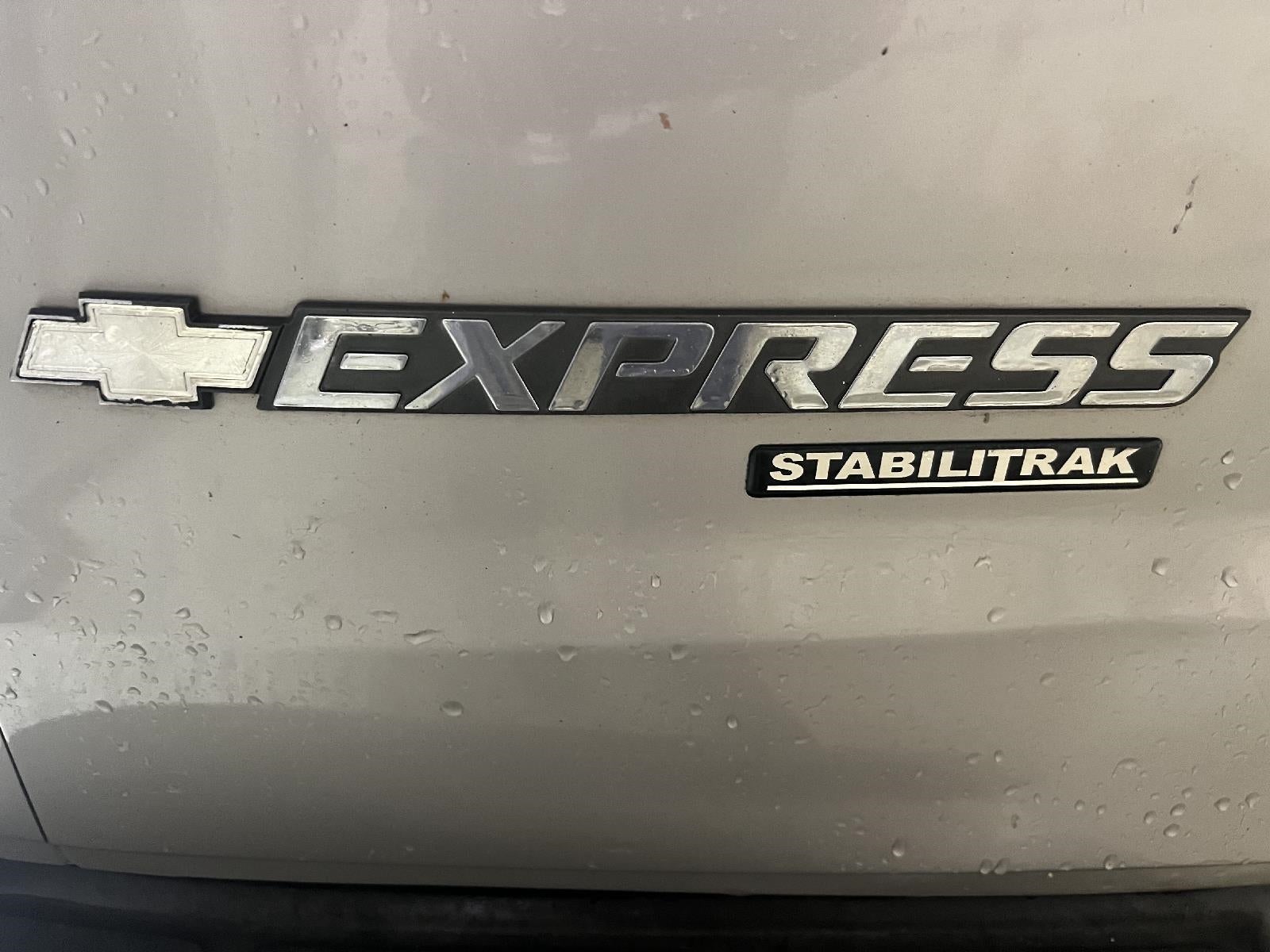 2008 Chevrolet Express Passenger 1500 Base