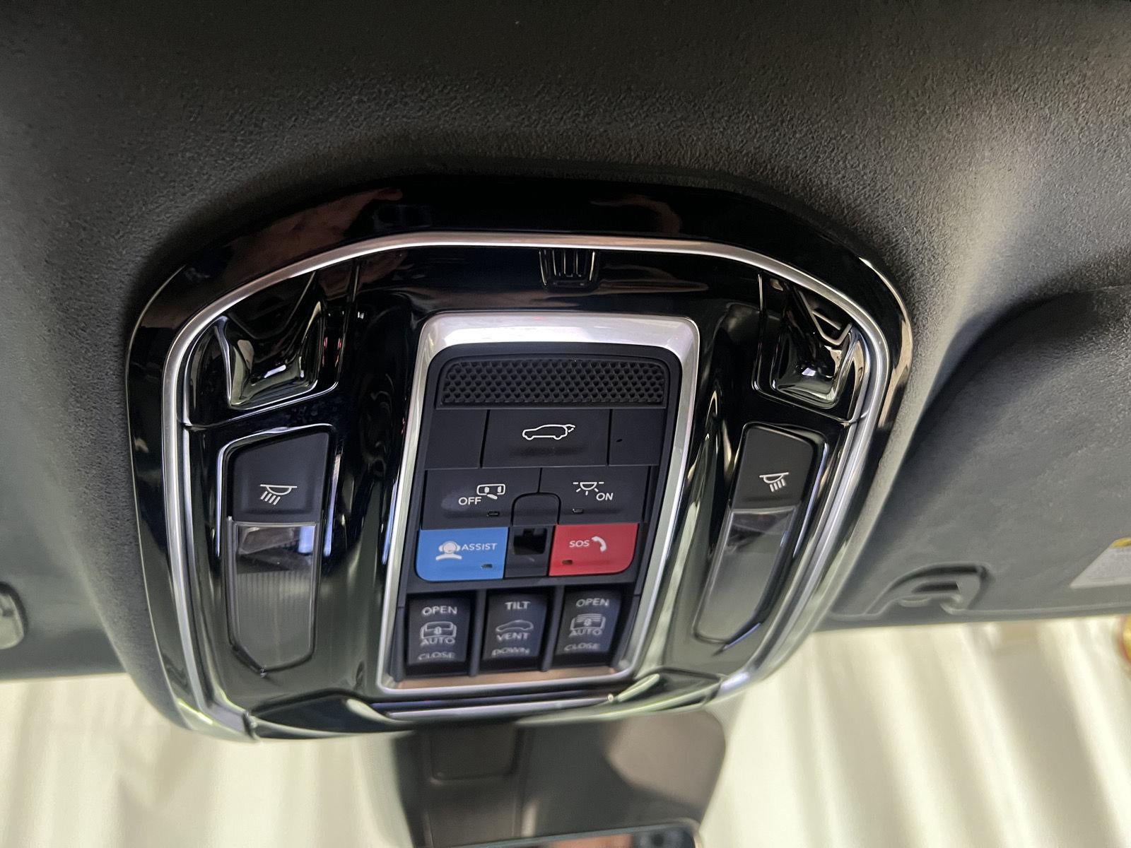 2022 Jeep Grand Wagoneer Series III