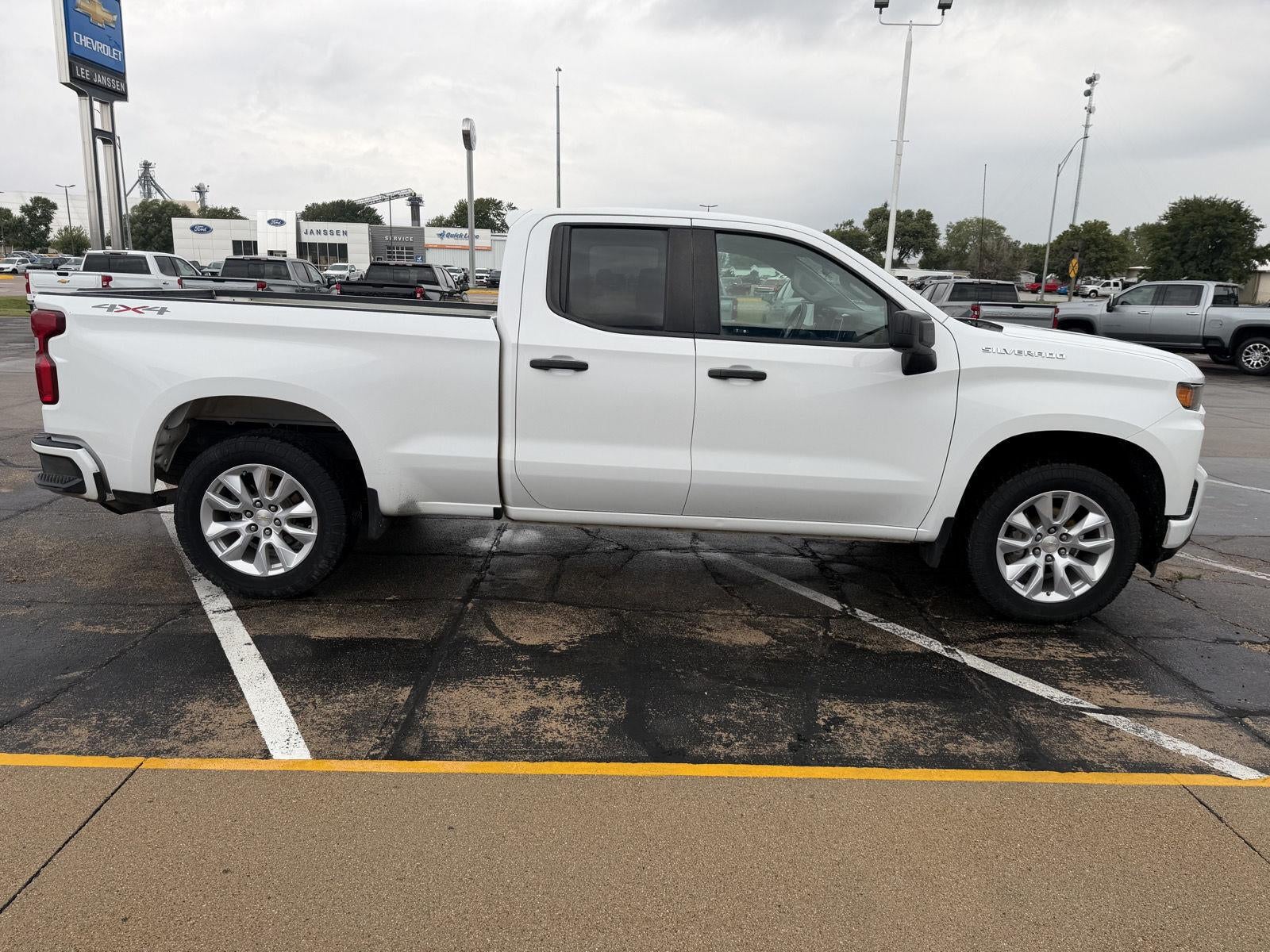 2022 Chevrolet Silverado 1500 LTD Custom