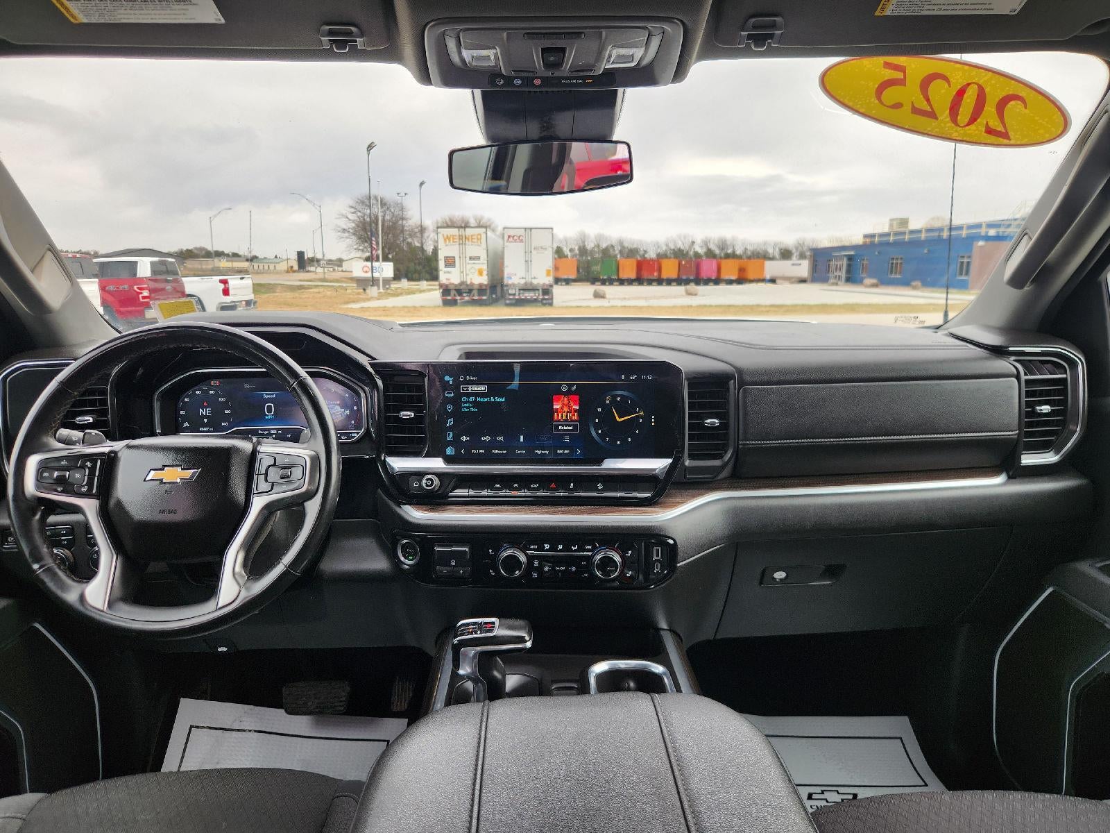 2025 Chevrolet Silverado 1500 LT