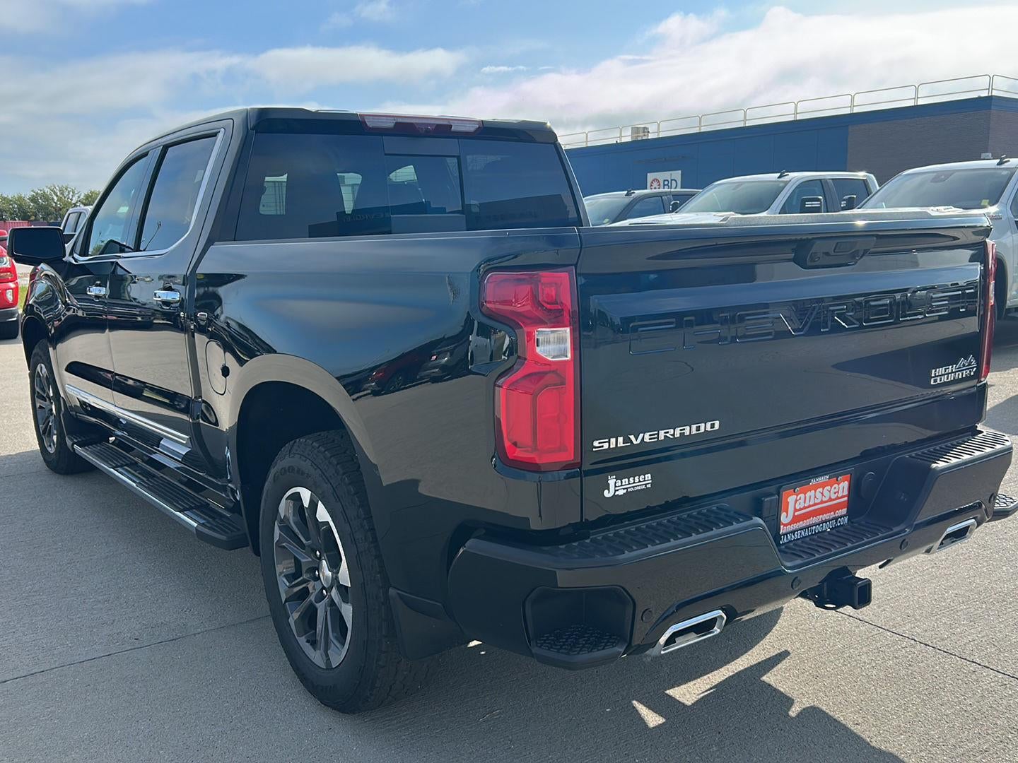 2026 Chevrolet Silverado 1500 High Country - Photo 15