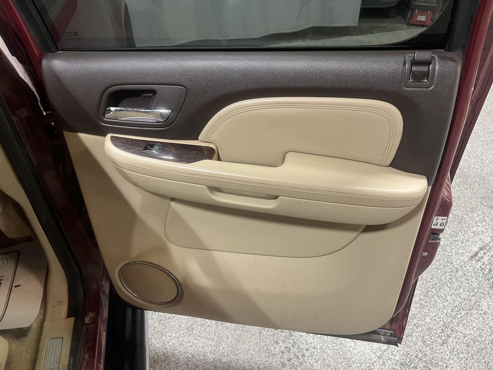 2007 GMC Yukon XL Base