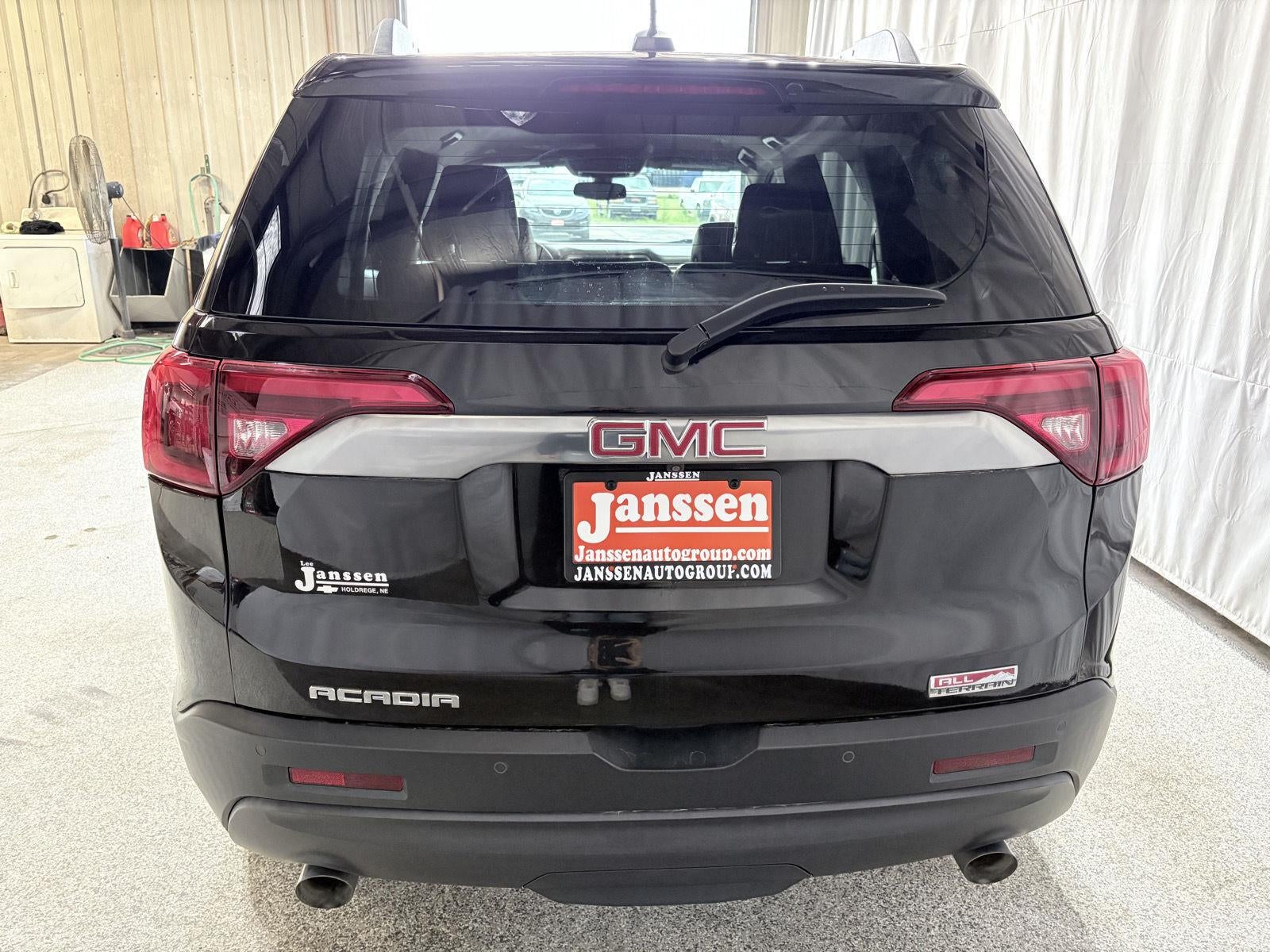 2017 GMC Acadia SLT