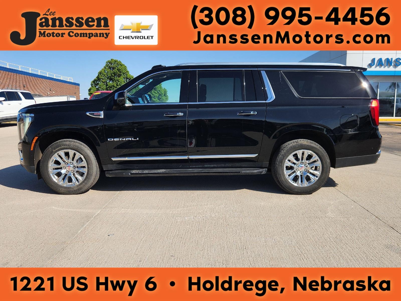 2025 GMC Yukon Denali AWD's photo