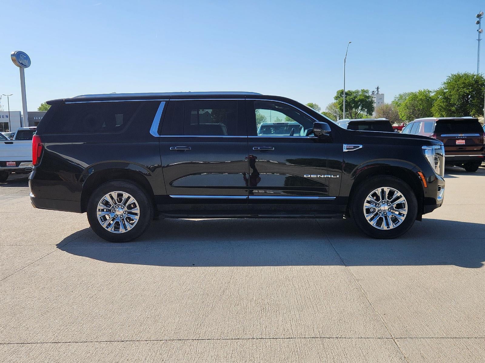 2025 GMC Yukon XL Denali