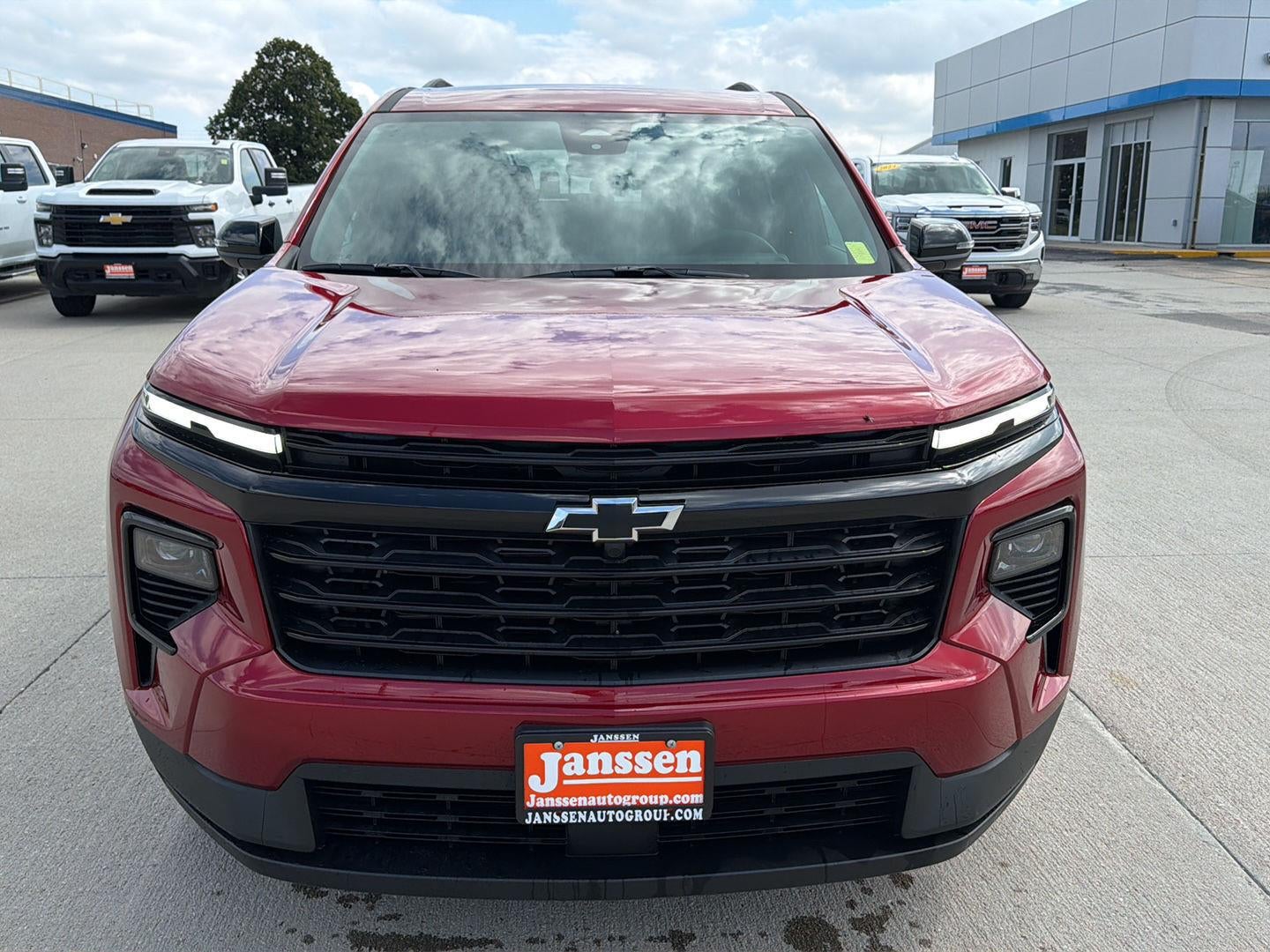 2027 Chevrolet Traverse LT