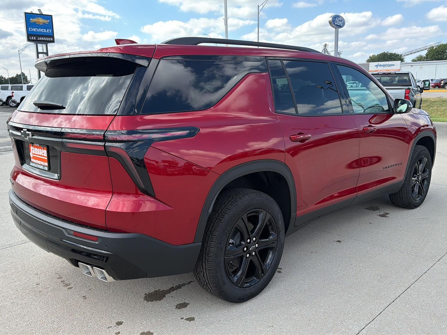 2027 Chevrolet Traverse LT