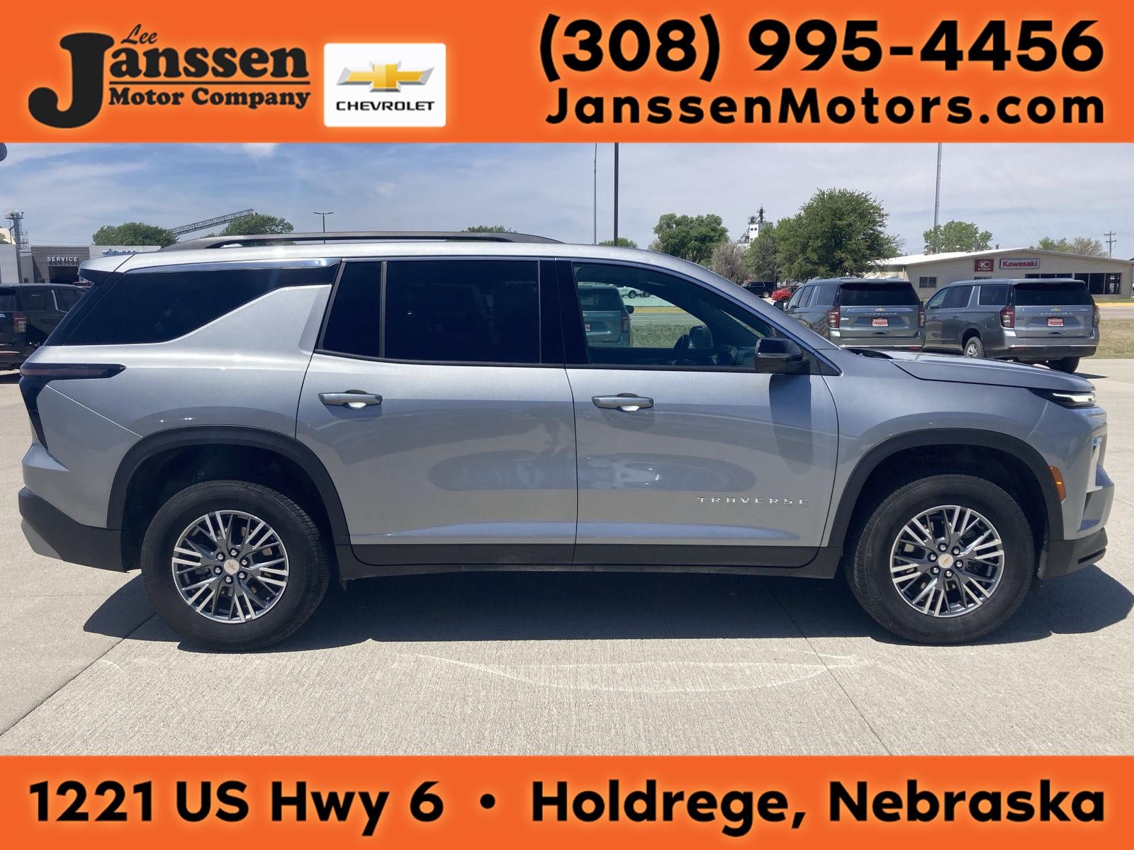 2025 Chevrolet Traverse LT