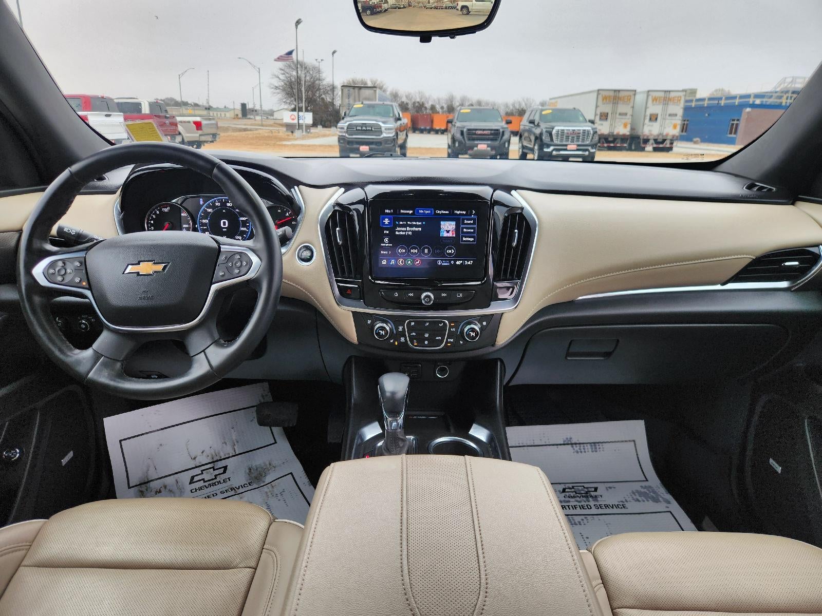 2023 Chevrolet Traverse Premier