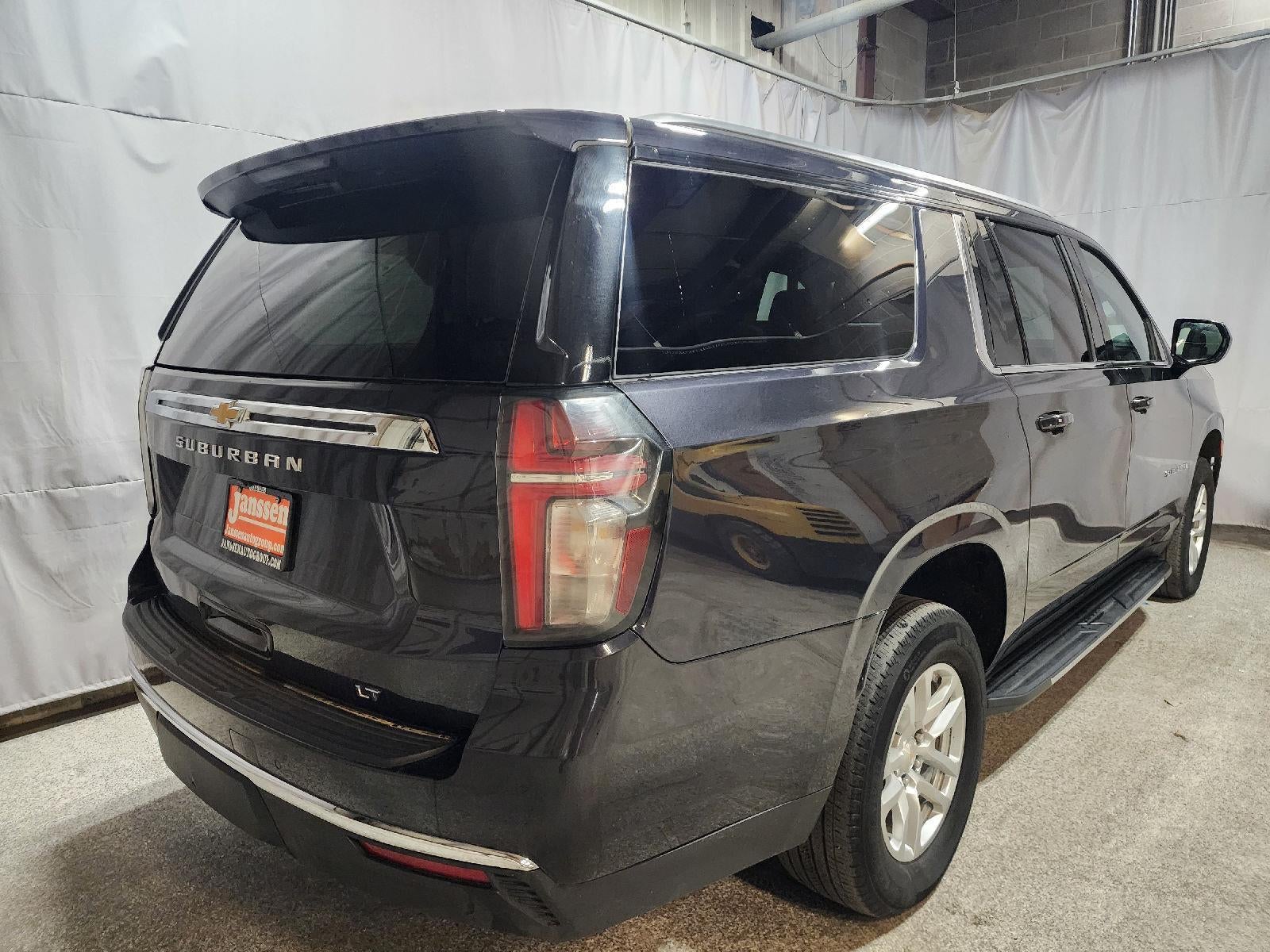 2024 Chevrolet Suburban LT