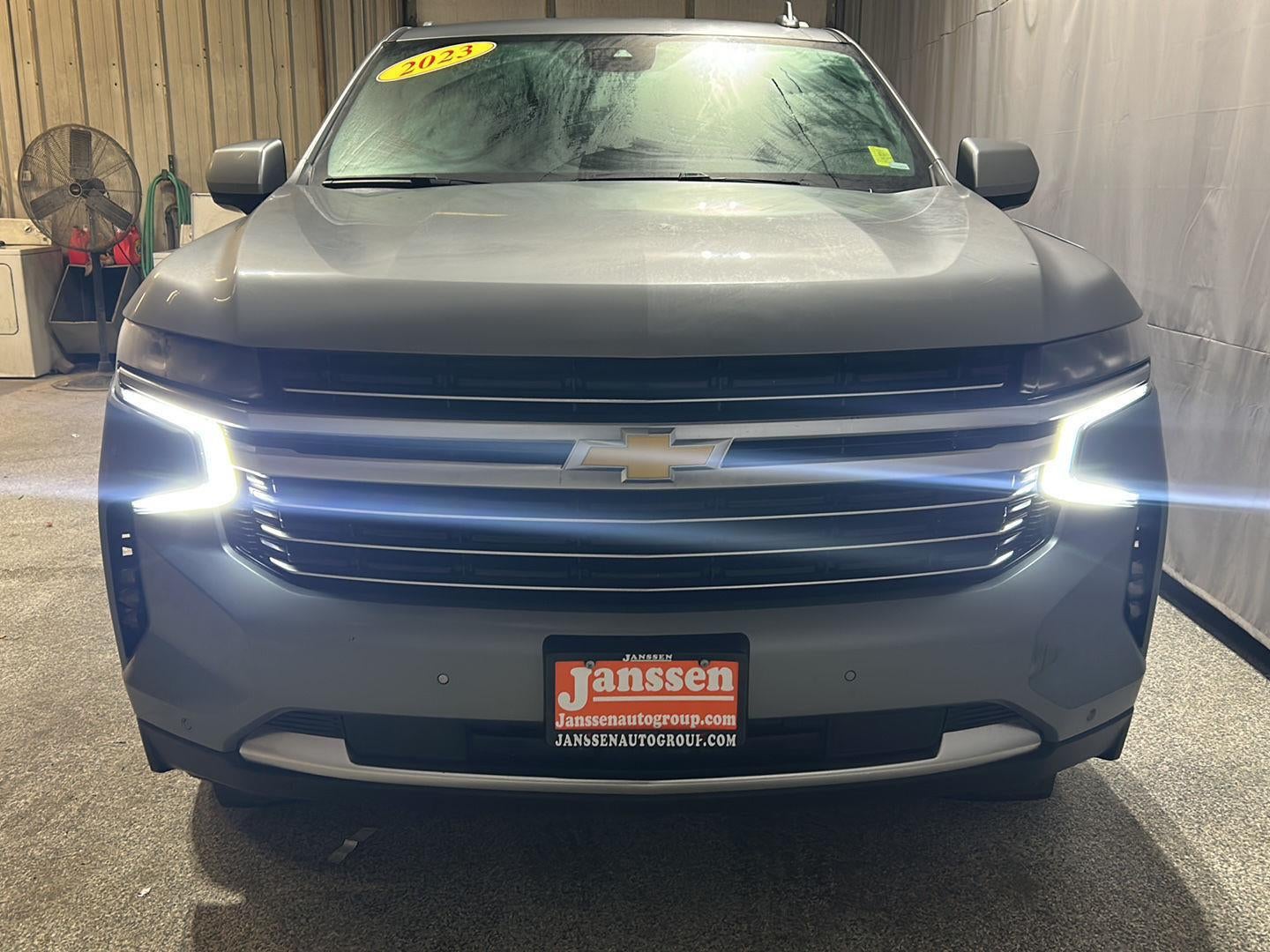 2023 Chevrolet Suburban LT