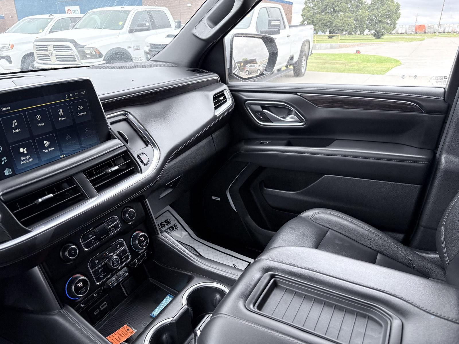 2024 Chevrolet Suburban LT