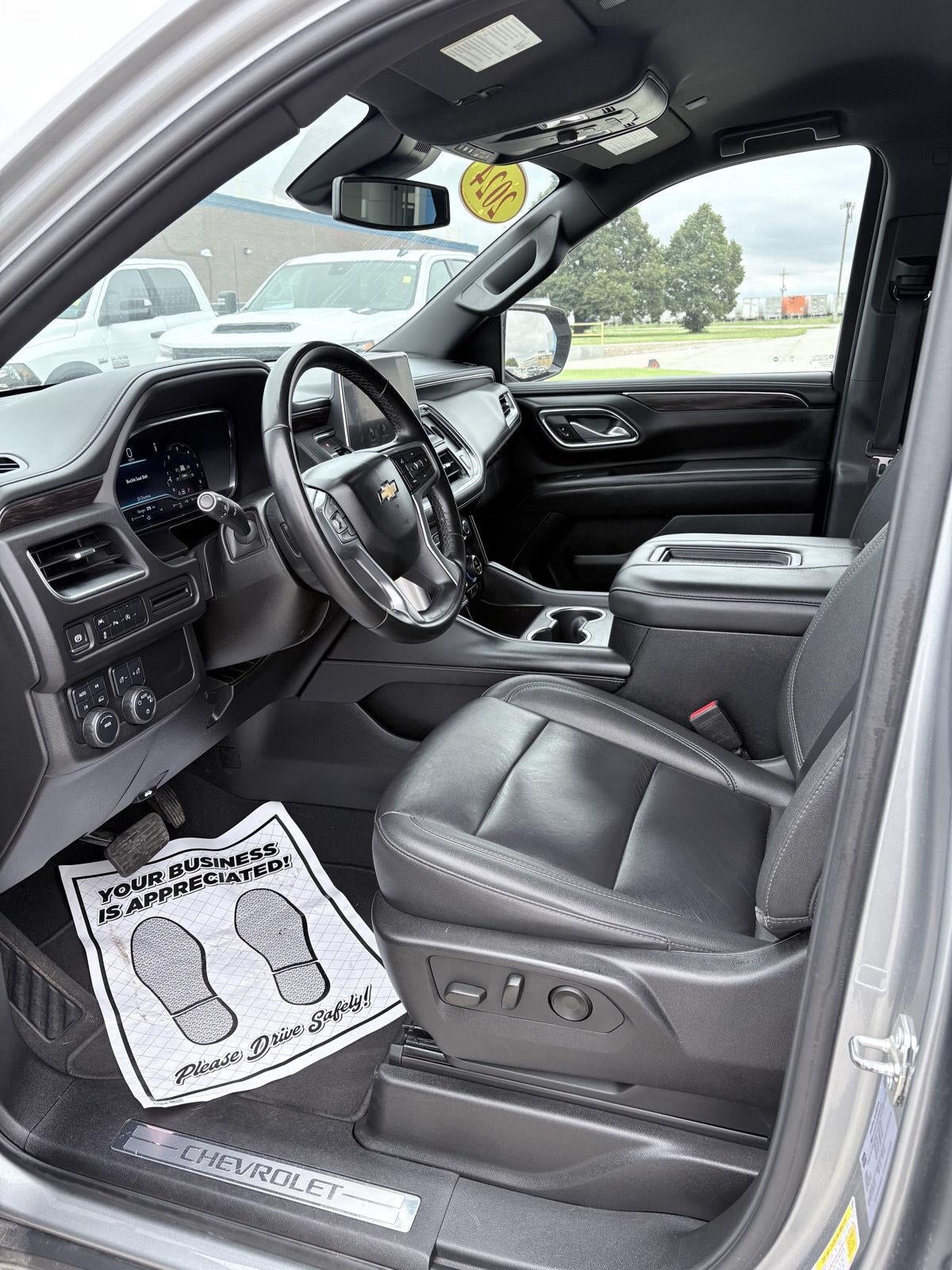 2024 Chevrolet Suburban LT