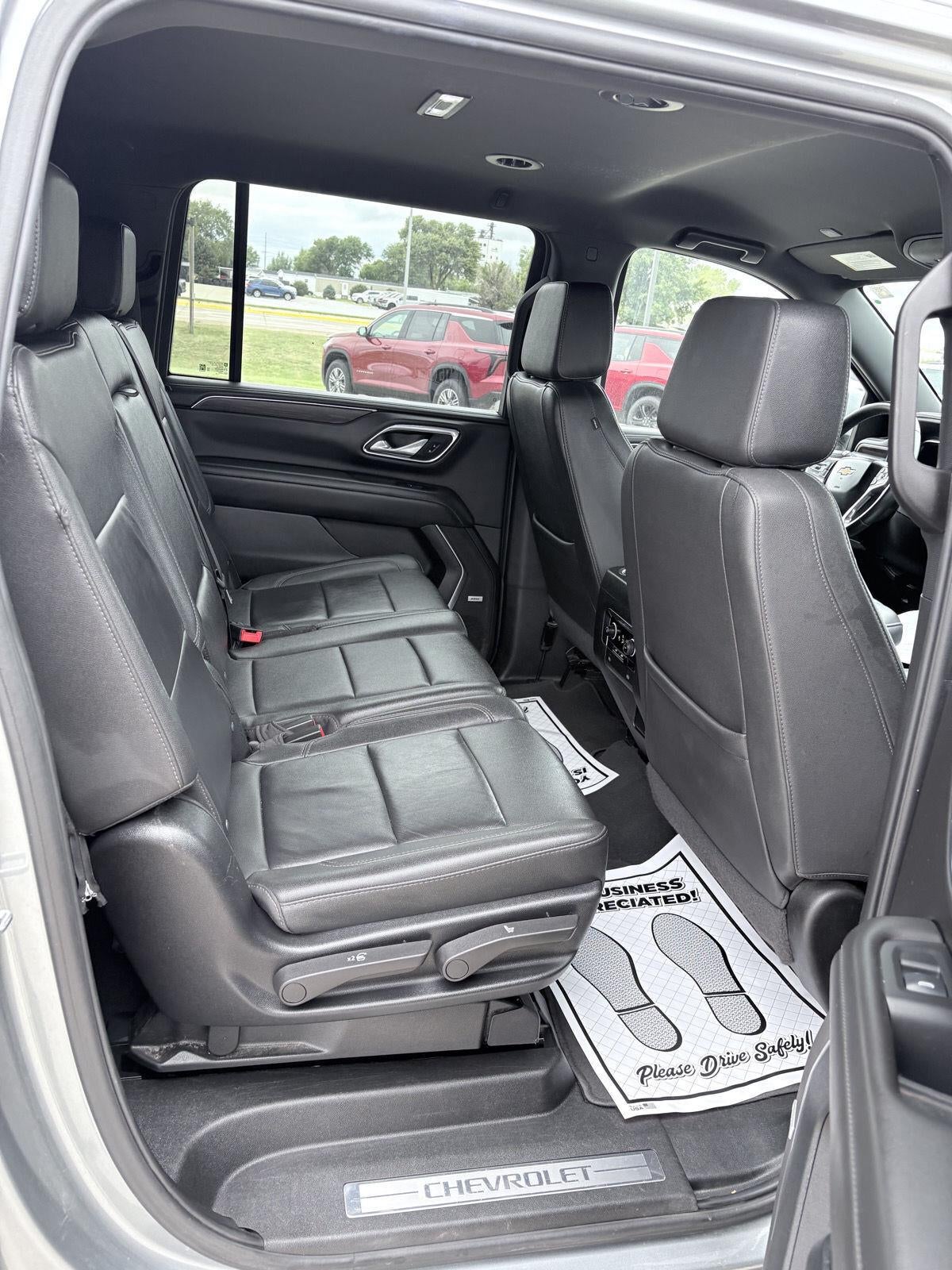 2024 Chevrolet Suburban LT