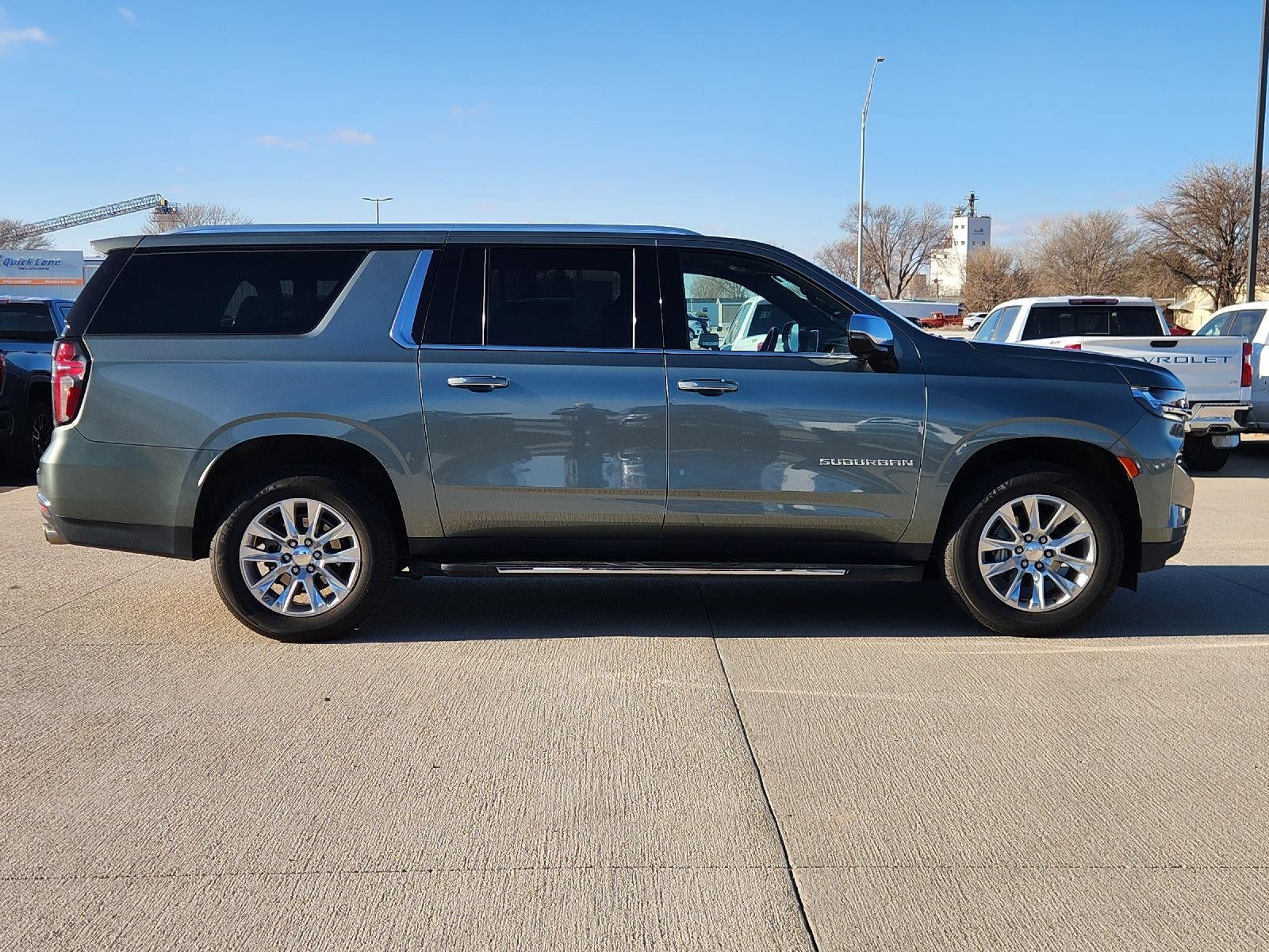 2023 Chevrolet Suburban Premier
