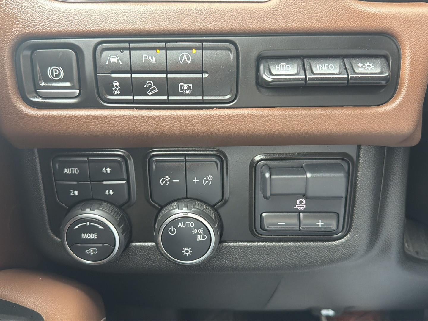 2023 Chevrolet Suburban High Country