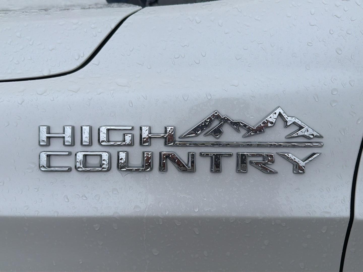 2023 Chevrolet Suburban High Country