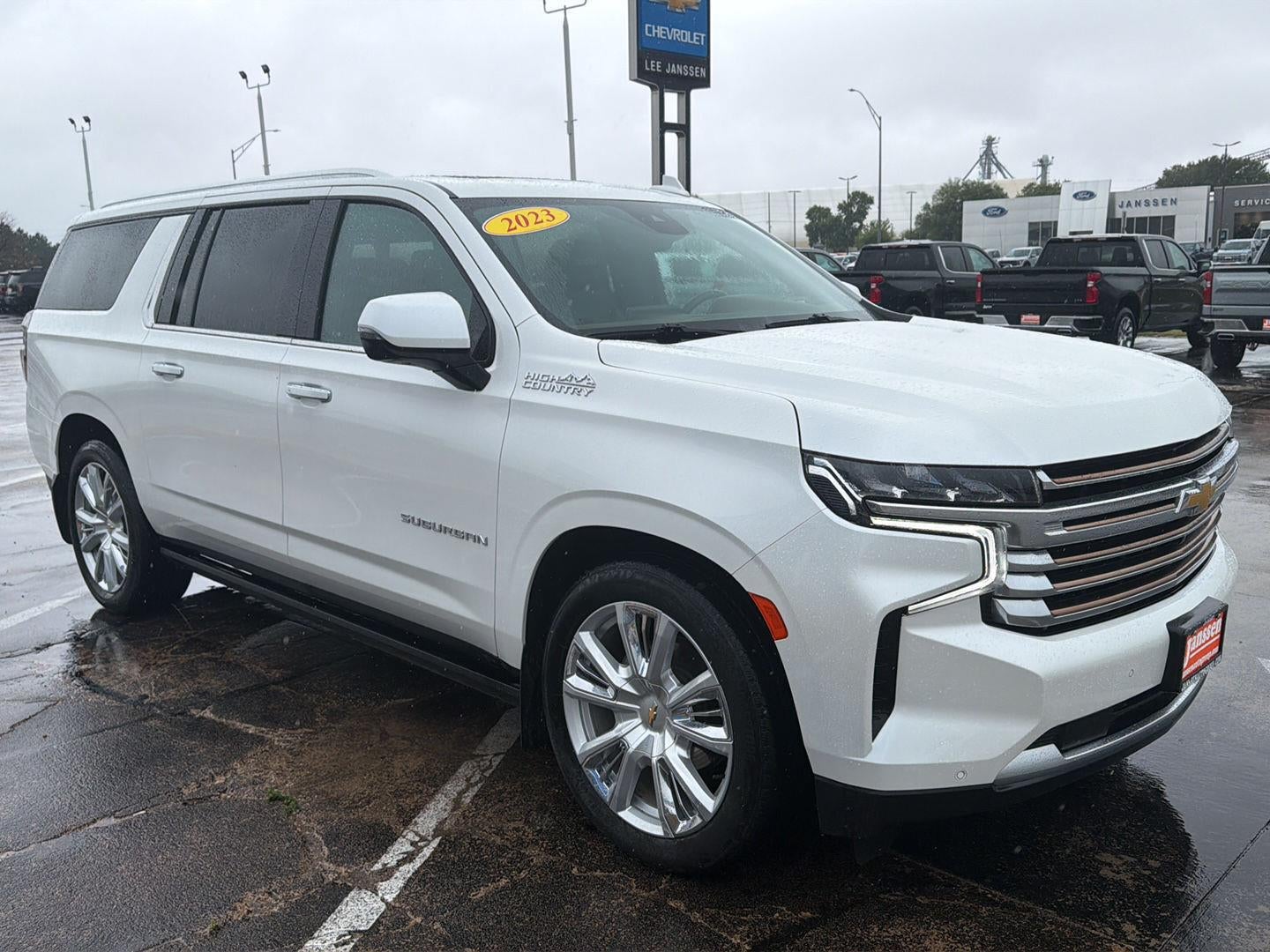 2023 Chevrolet Suburban High Country