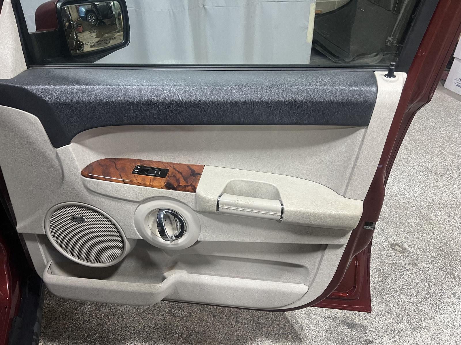 2008 Jeep Commander Overland