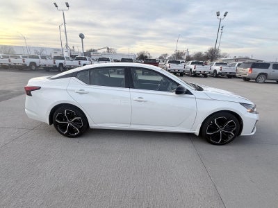 2024 Nissan Altima 2.5 SR