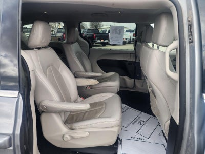 2021 Chrysler Pacifica Hybrid Touring L