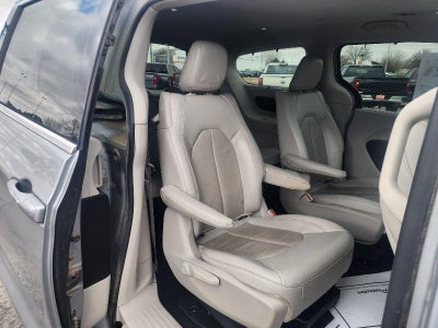 2021 Chrysler Pacifica Hybrid Touring L