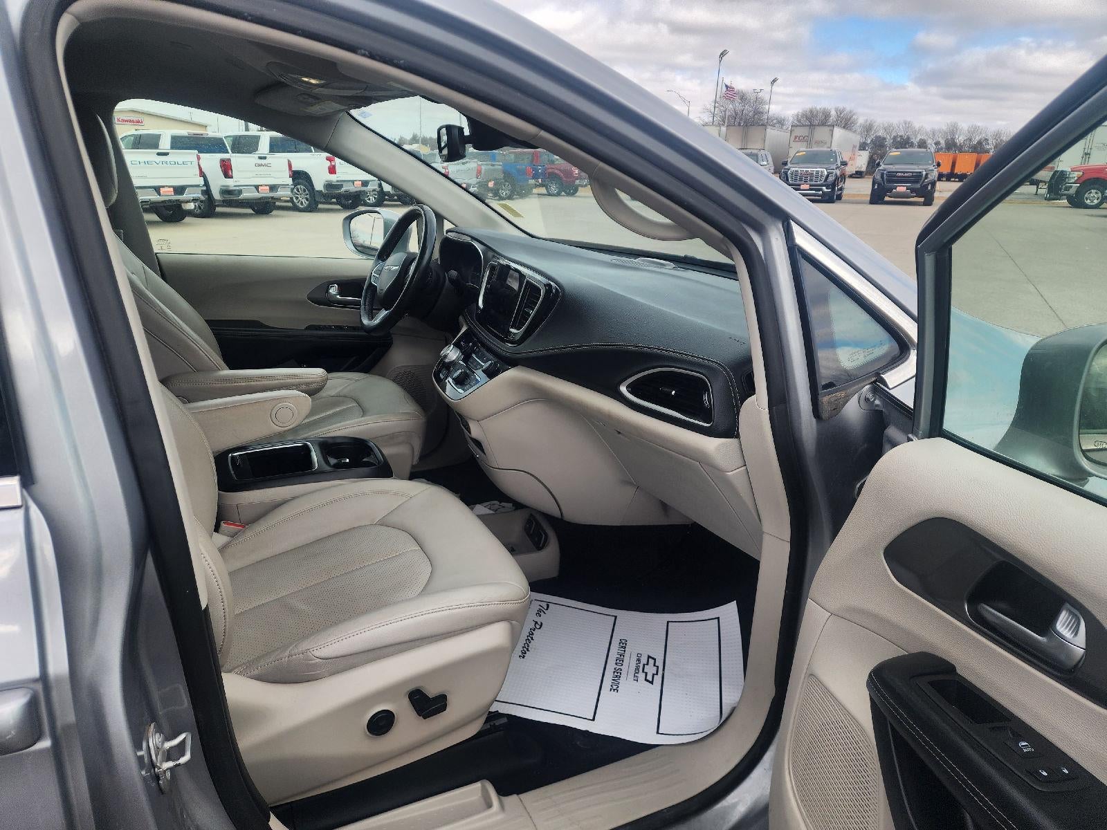 2021 Chrysler Pacifica Hybrid Touring L