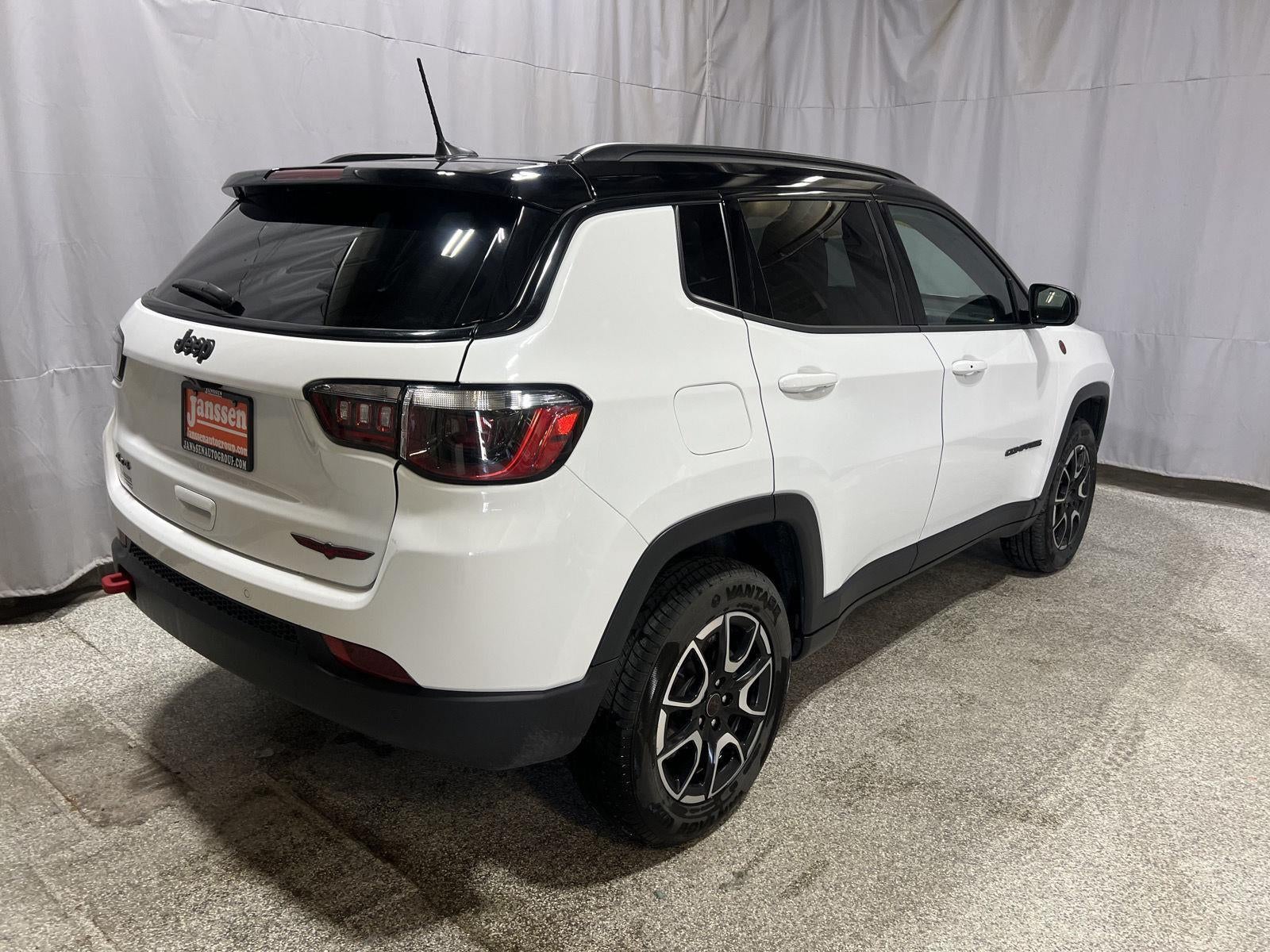 2025 Jeep Compass Trailhawk