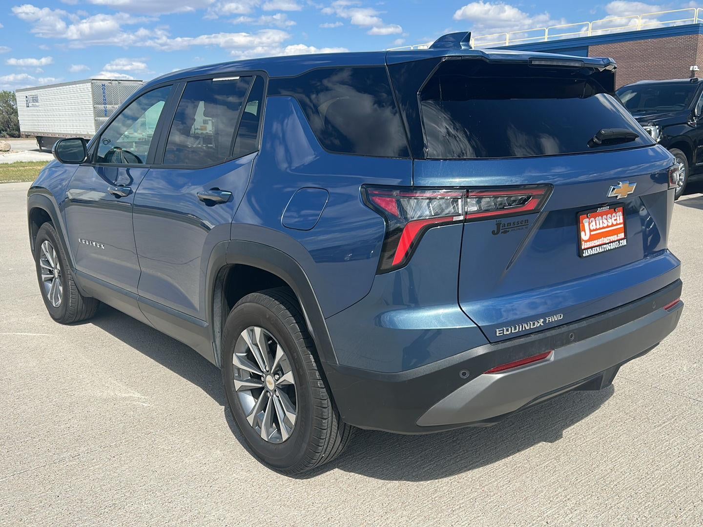 2025 Chevrolet Equinox LT