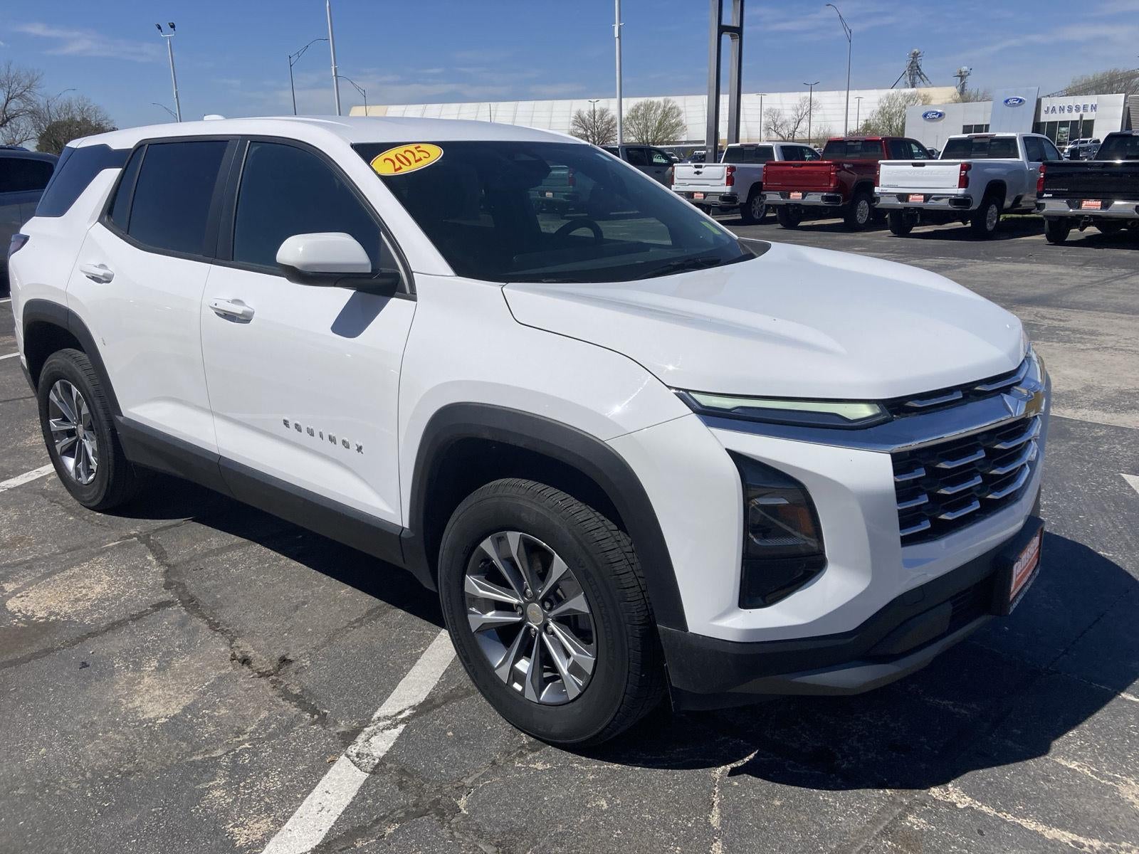 2025 Chevrolet Equinox LT