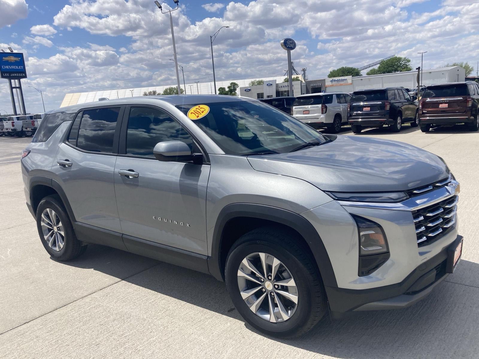 2025 Chevrolet Equinox LT