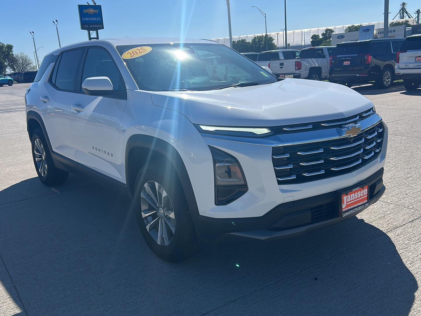 2025 Chevrolet Equinox LT