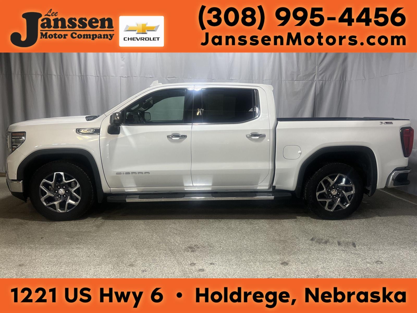 2024 GMC Sierra 1500 SLT