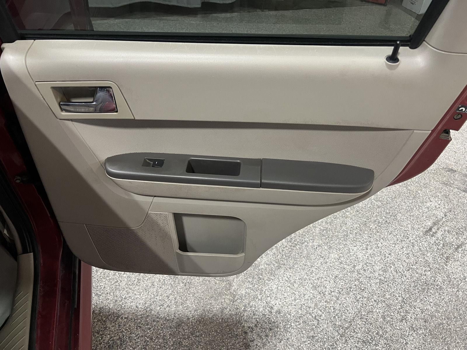 2008 Mercury Mariner Base