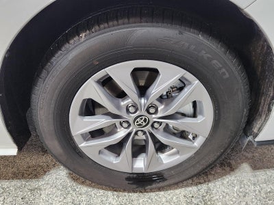 2025 Toyota Sienna LE