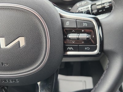 2024 Kia Carnival LX