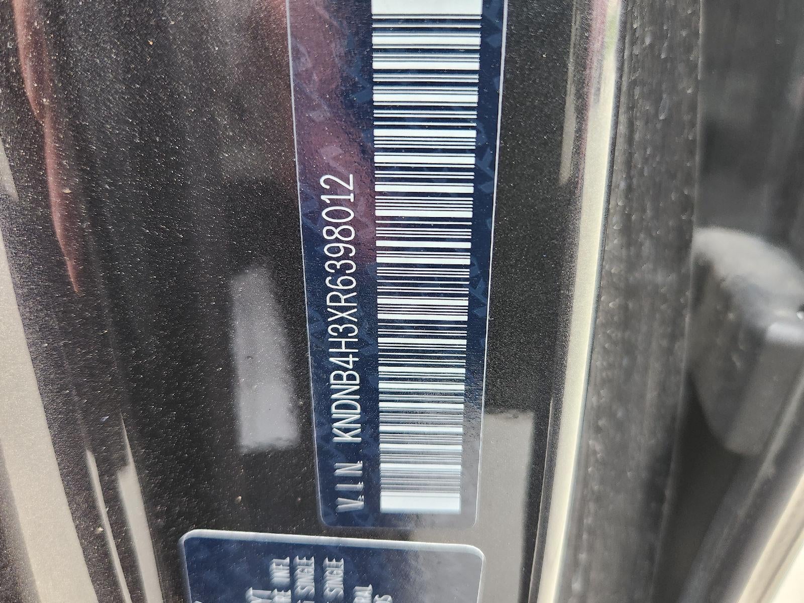 2024 Kia Carnival LX