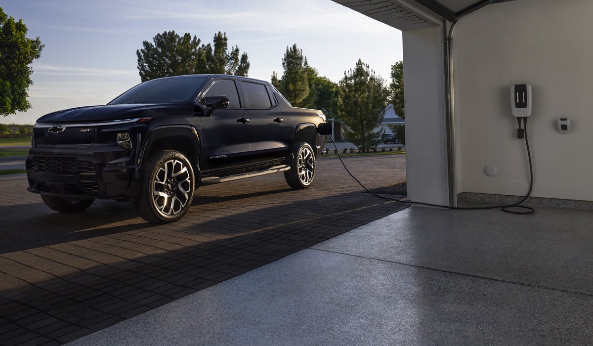 Lee Janssen Motor Company in Holdrege NE