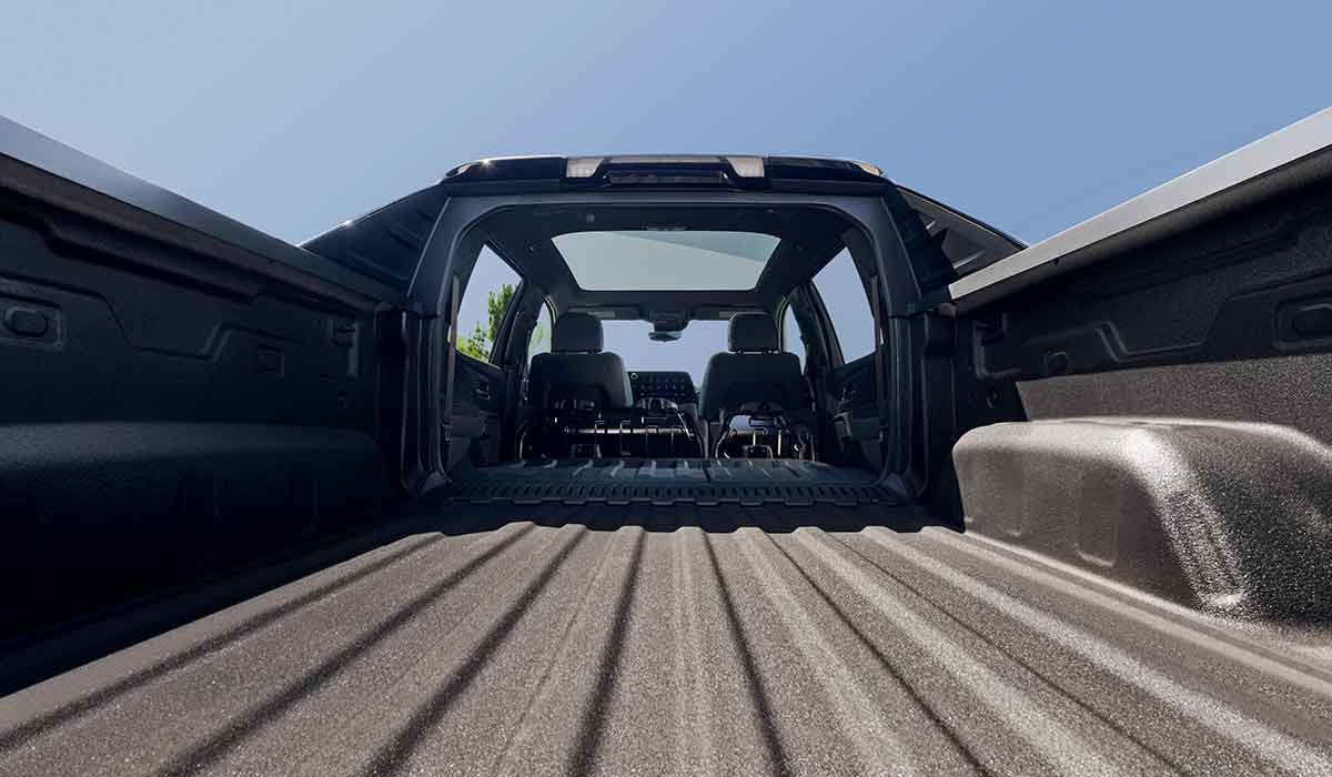 Lee Janssen Motor Company in Holdrege NE